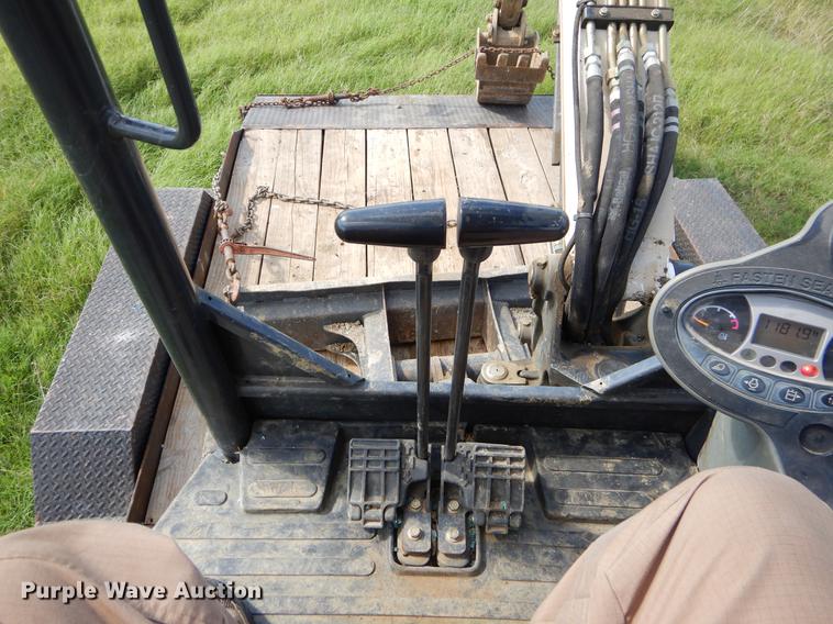 image for item EO9662 2015 Bobcat E32 mini excavator