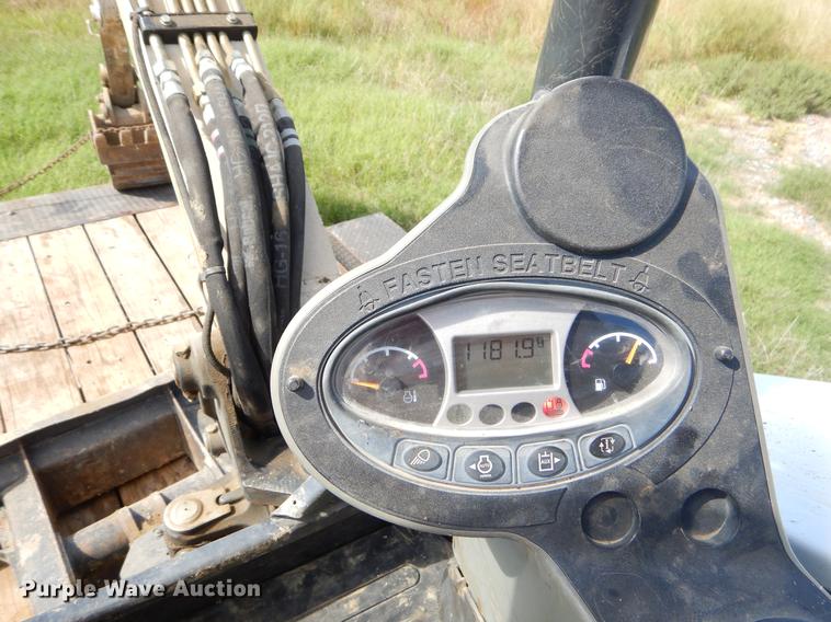 image for item EO9662 2015 Bobcat E32 mini excavator