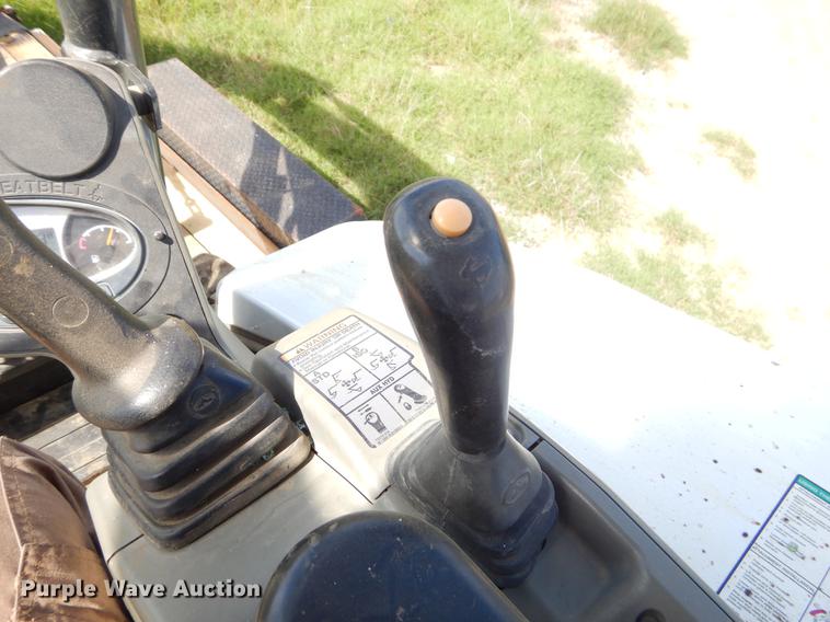 image for item EO9662 2015 Bobcat E32 mini excavator