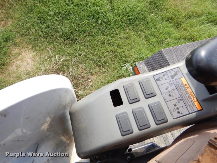 image for item EO9662 2015 Bobcat E32 mini excavator