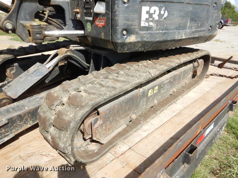 image for item EO9662 2015 Bobcat E32 mini excavator