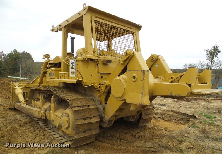 image for item EP9788 Caterpillar D7F military dozer