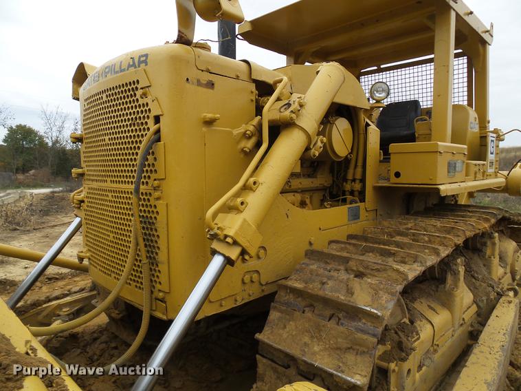 image for item EP9788 Caterpillar D7F military dozer