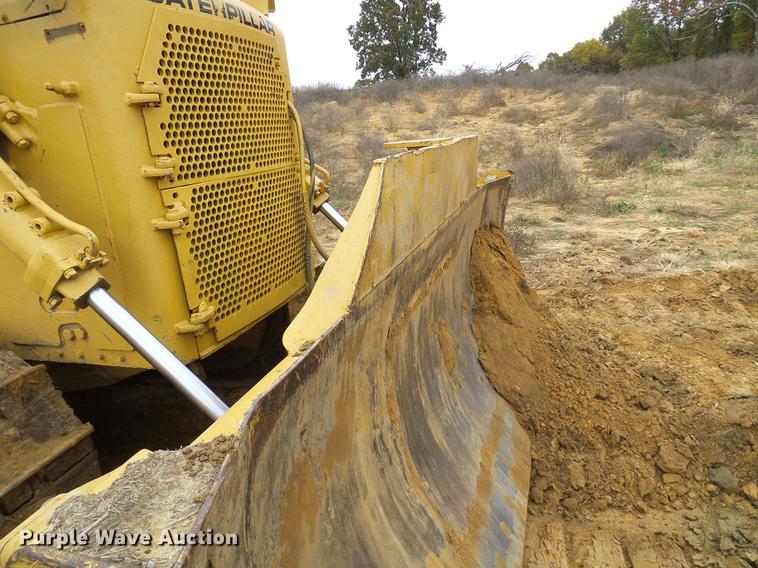 image for item EP9788 Caterpillar D7F military dozer