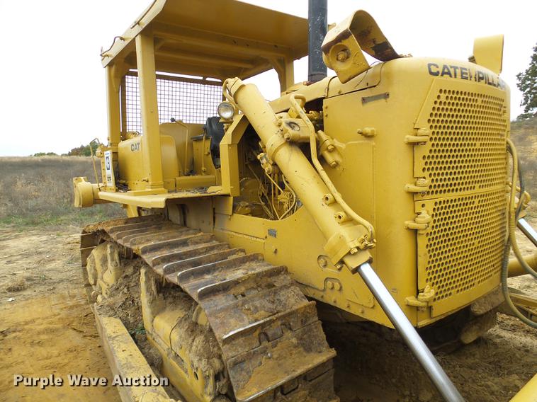 image for item EP9788 Caterpillar D7F military dozer