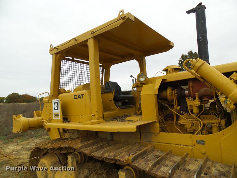 image for item EP9788 Caterpillar D7F military dozer