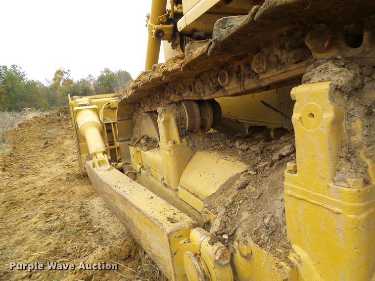 image for item EP9788 Caterpillar D7F military dozer