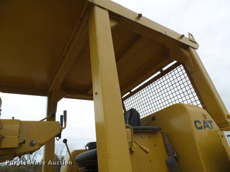 image for item EP9788 Caterpillar D7F military dozer