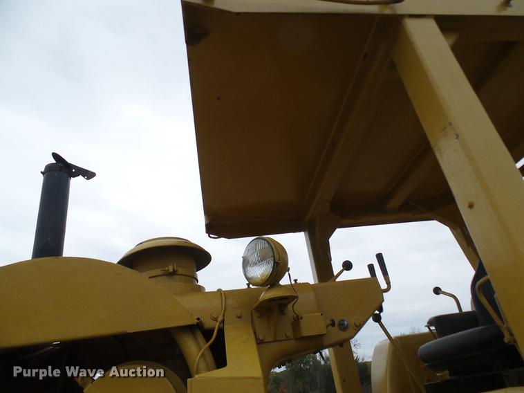 image for item EP9788 Caterpillar D7F military dozer
