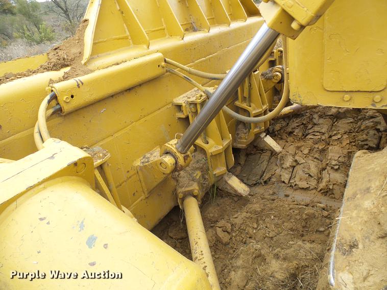 image for item EP9788 Caterpillar D7F military dozer
