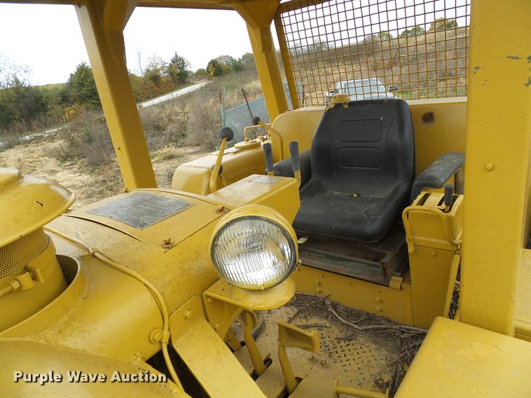 image for item EP9788 Caterpillar D7F military dozer