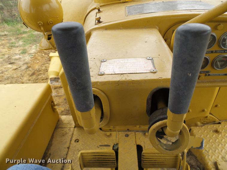 image for item EP9788 Caterpillar D7F military dozer