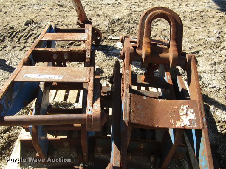 image for item EU9151 (2) Kenco barrier clamps