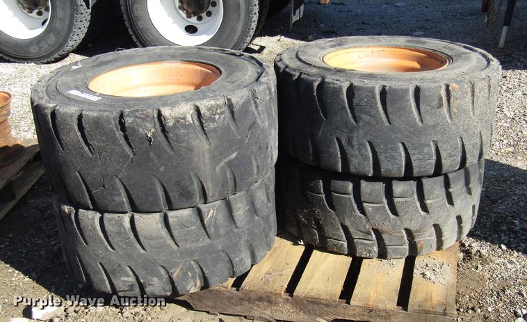 image for item EU9153 (4) Case skid steer tires and wheels