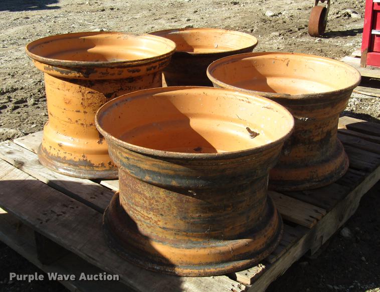 image for item EU9153 (4) Case skid steer tires and wheels