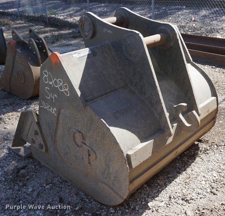 image for item EU9180 CP 54"W excavator bucket