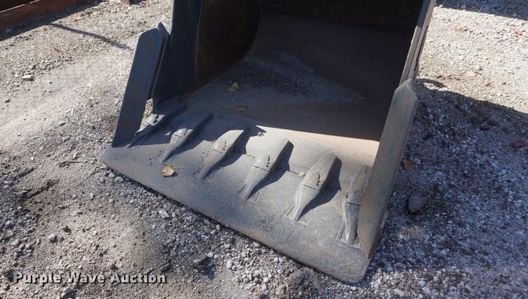 image for item EU9180 CP 54"W excavator bucket