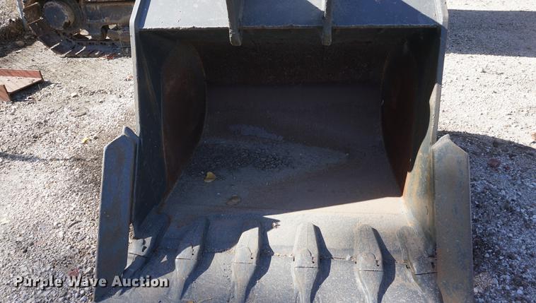 image for item EU9180 CP 54"W excavator bucket