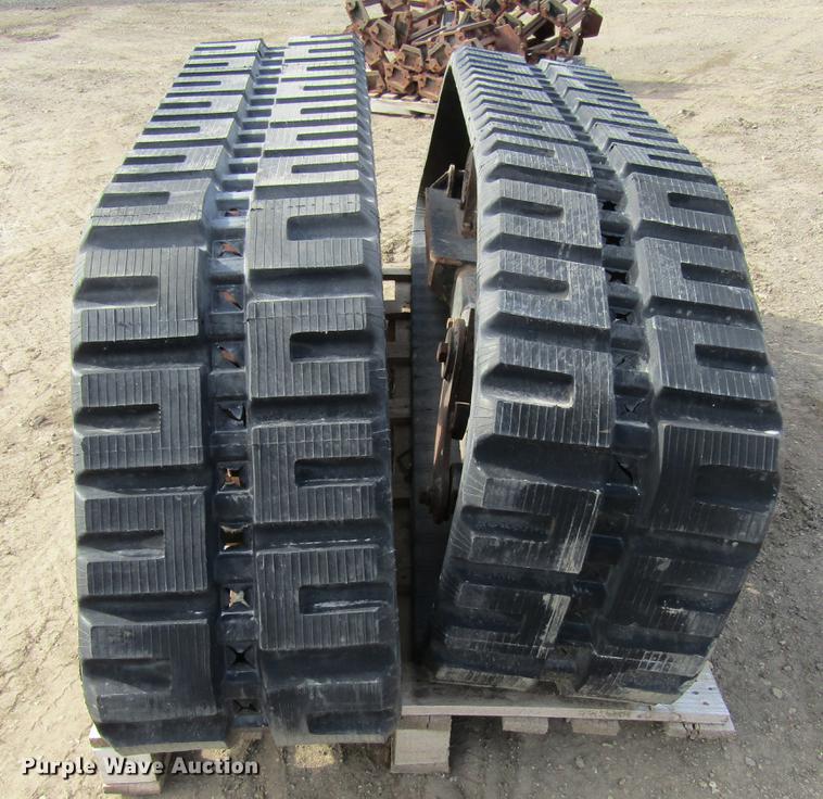 image for item EU9519 Versatile VTS skid steer track system