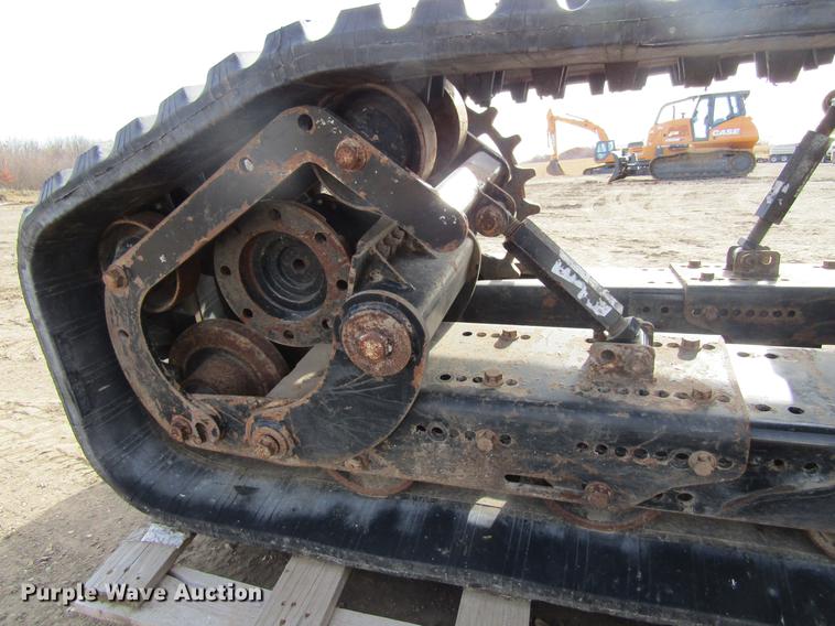 image for item EU9519 Versatile VTS skid steer track system