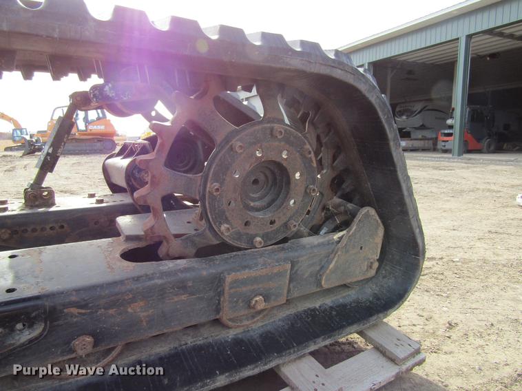 image for item EU9519 Versatile VTS skid steer track system