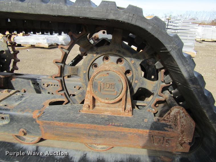 image for item EU9519 Versatile VTS skid steer track system