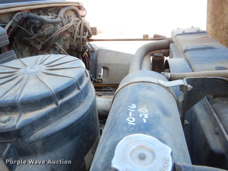 image for item EW9506 1990 GMC C6000 dump truck