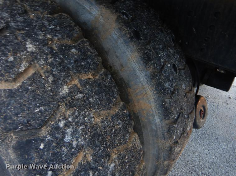 image for item EW9506 1990 GMC C6000 dump truck