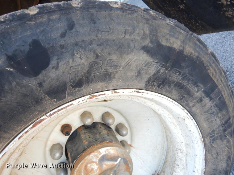 image for item EW9506 1990 GMC C6000 dump truck