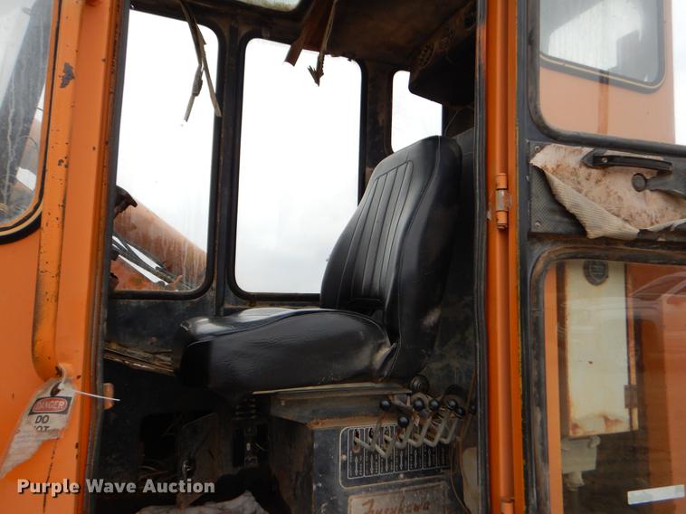 image for item EW9528 1986 Furukawa HCR300 rock drill