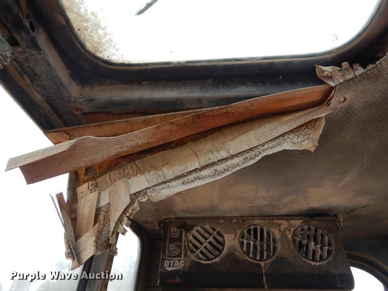 image for item EW9528 1986 Furukawa HCR300 rock drill