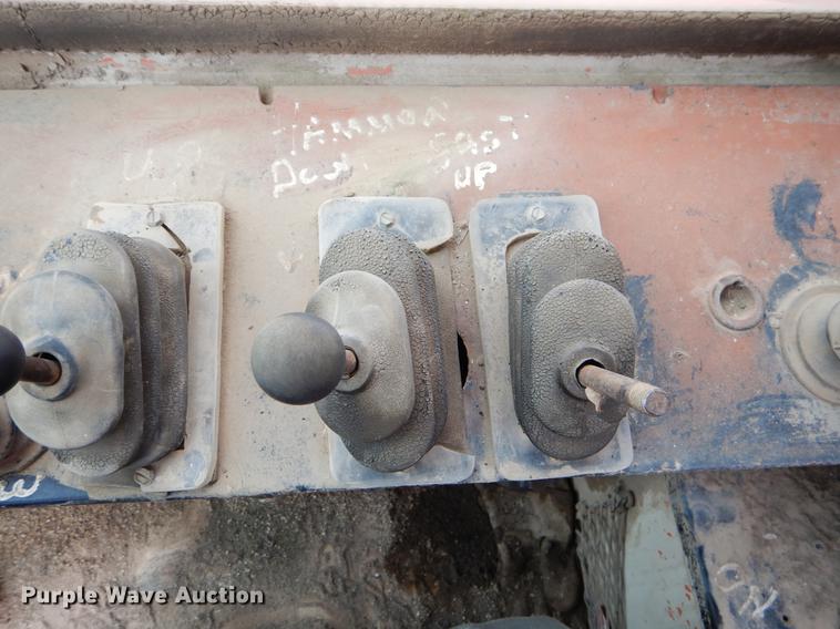 image for item EW9529 Tamrock DHA-600 rock drill