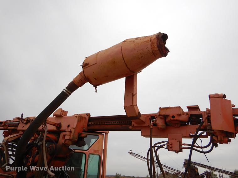 image for item EW9529 Tamrock DHA-600 rock drill