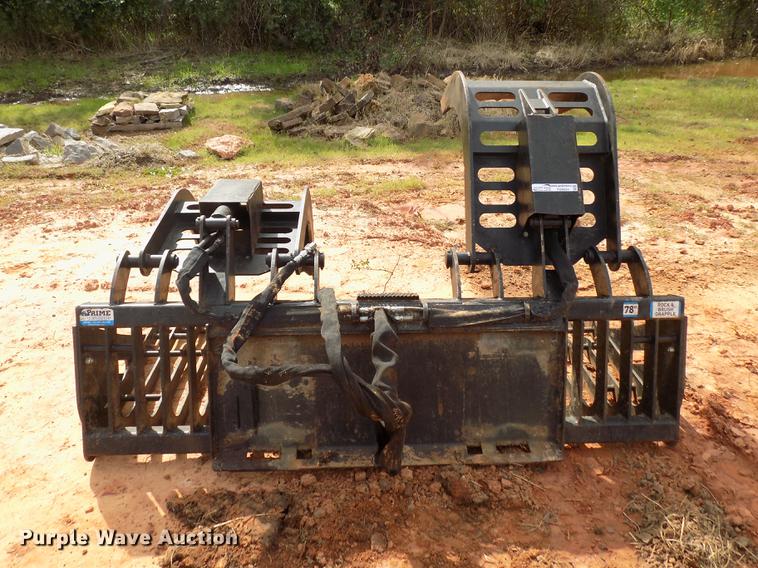image for item FQ9054 Prime Rock & Brush skid steer grapple bucket