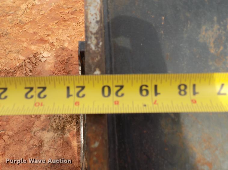 image for item FQ9054 Prime Rock & Brush skid steer grapple bucket