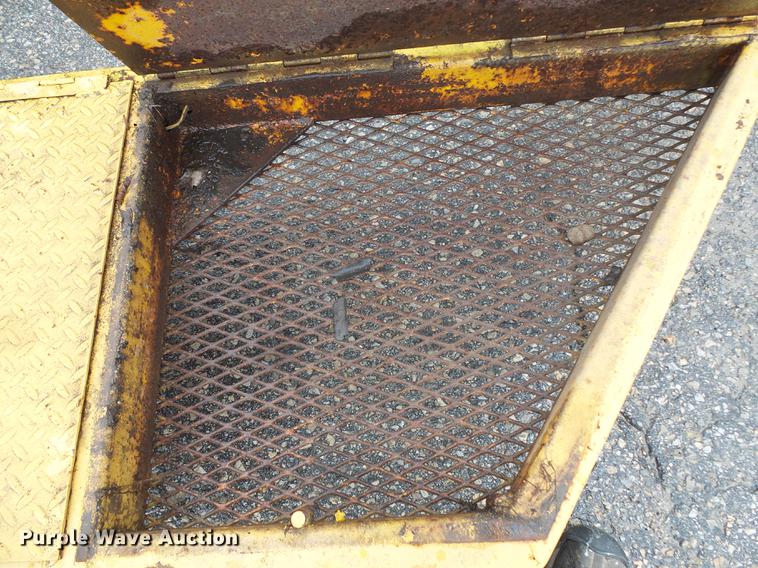 image for item FT9827 Reel trailer