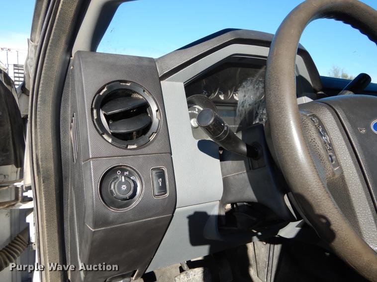 image for item K5796 2011 Ford F550 Super Duty SuperCab utility bed truck