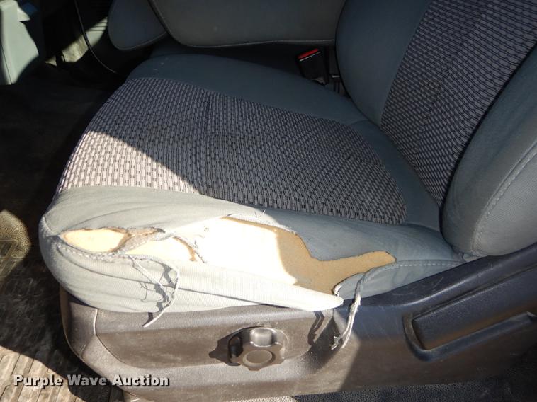 image for item K5796 2011 Ford F550 Super Duty SuperCab utility bed truck