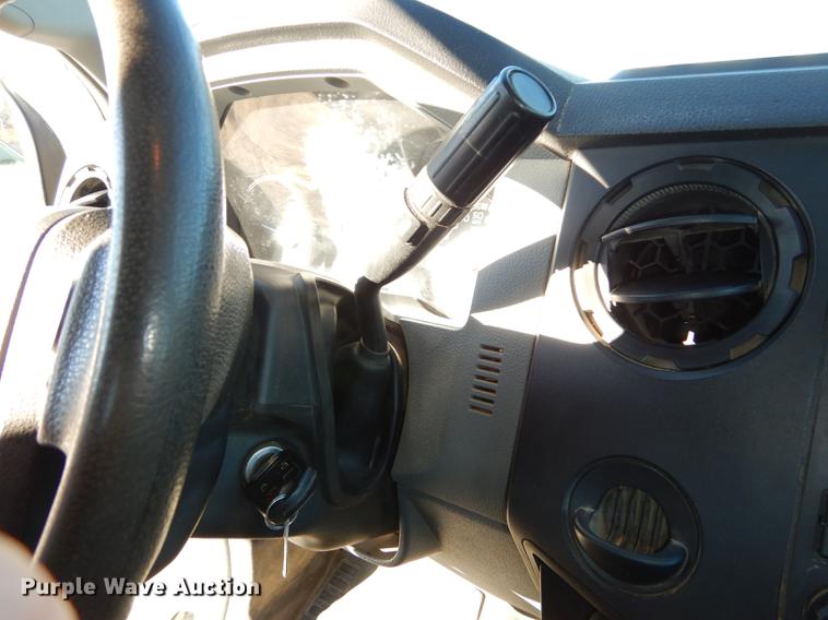 image for item K5796 2011 Ford F550 Super Duty SuperCab utility bed truck