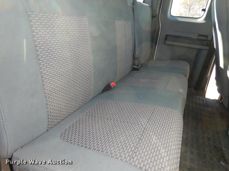 image for item K5796 2011 Ford F550 Super Duty SuperCab utility bed truck