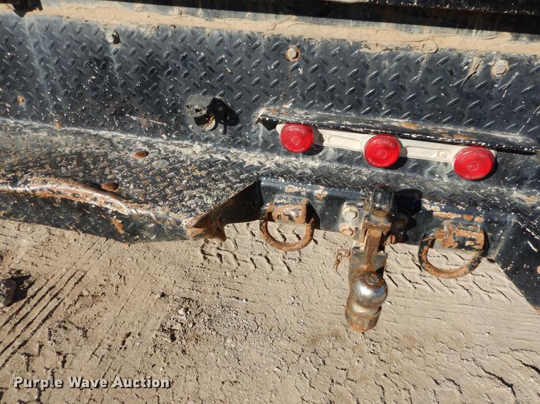 image for item K5796 2011 Ford F550 Super Duty SuperCab utility bed truck