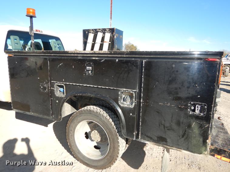 image for item K5796 2011 Ford F550 Super Duty SuperCab utility bed truck
