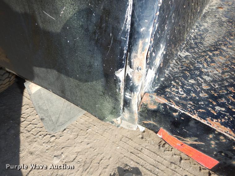 image for item K5796 2011 Ford F550 Super Duty SuperCab utility bed truck