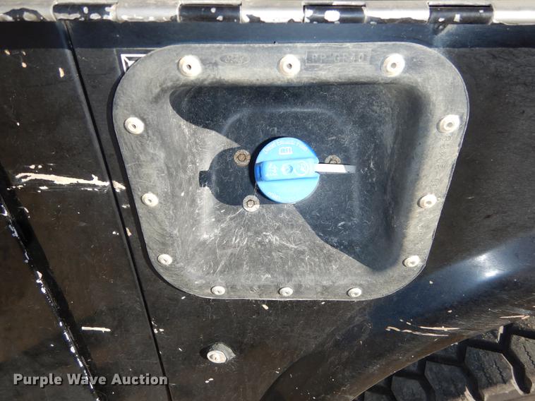 image for item K5796 2011 Ford F550 Super Duty SuperCab utility bed truck