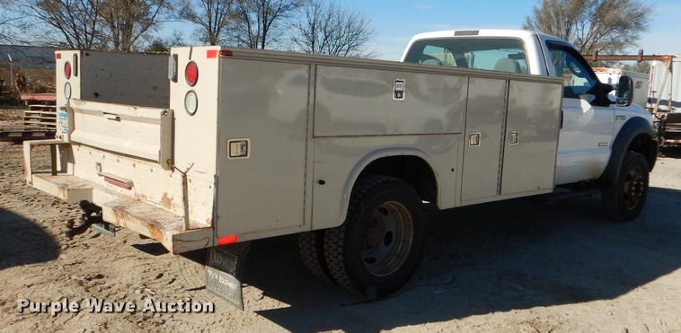 image for item K5801 2007 Ford F550 Super Duty XL utility bed truck