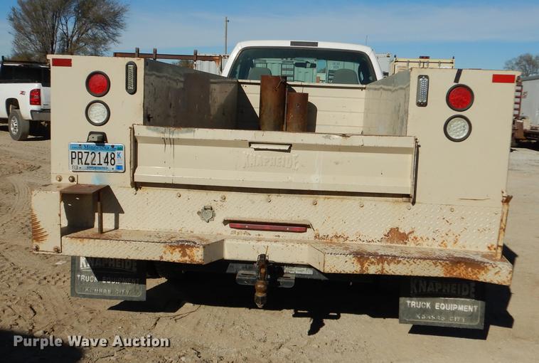 image for item K5801 2007 Ford F550 Super Duty XL utility bed truck