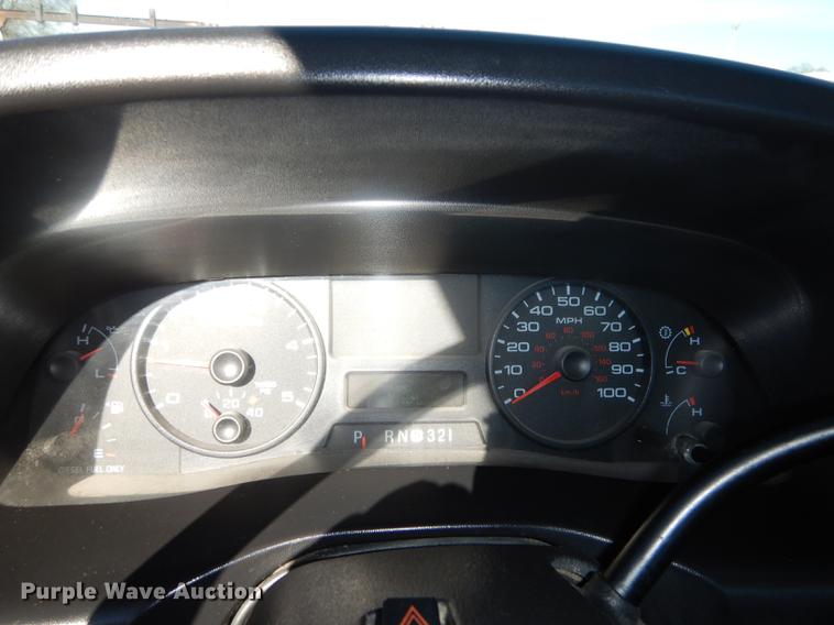 image for item K5801 2007 Ford F550 Super Duty XL utility bed truck