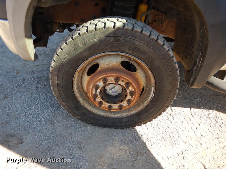 image for item K5801 2007 Ford F550 Super Duty XL utility bed truck