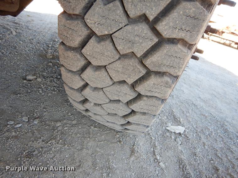 image for item K5801 2007 Ford F550 Super Duty XL utility bed truck