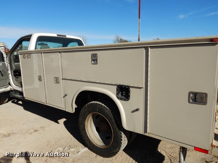 image for item K5801 2007 Ford F550 Super Duty XL utility bed truck